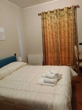 Tek Büyük Yataklı Oda, Balkon