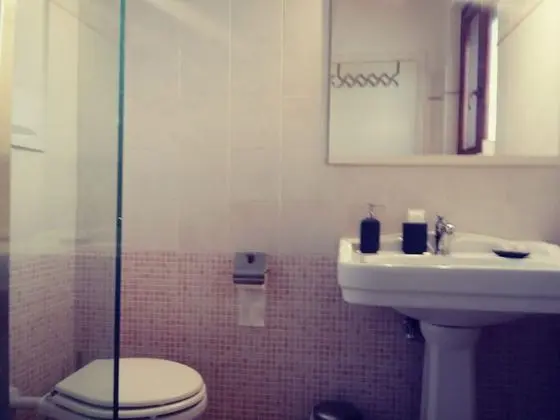 Basic Tek Büyük Yataklı Oda