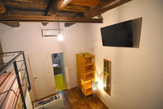 Family Oda, 1 Büyük (Queen) Boy Yatak ve Çekyat, Mutfak, Avlu