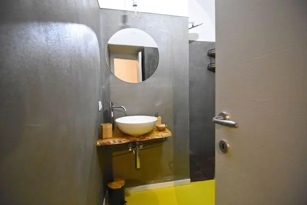 Family Oda, 1 Büyük (Queen) Boy Yatak ve Çekyat, Mutfak, Avlu