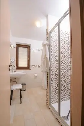 Tek Büyük Yataklı Oda, Bahçe Manzaralı