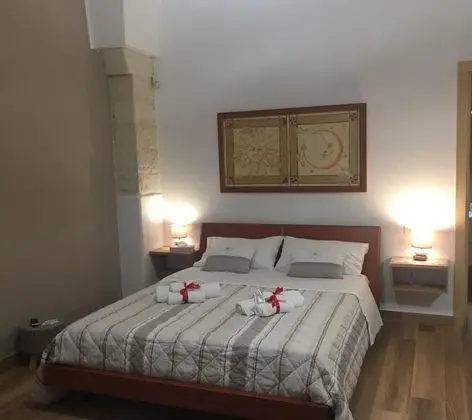 Superior Tek Büyük Yataklı Oda, Özel Banyo, Avlu Manzaralı