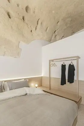 Deluxe Tek Büyük Yataklı Oda (Numisia)