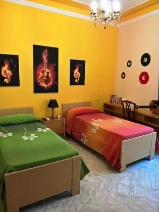 Tek Büyük veya İki Ayrı Yataklı Oda