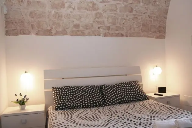 Standard Oda (Mandorlo)