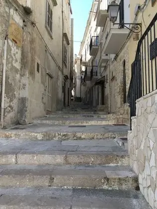 Stüdyo (Casa)