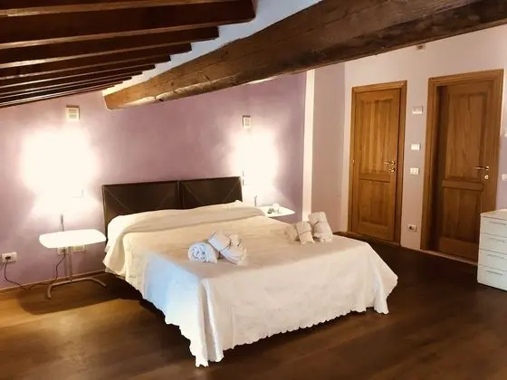 Classic Tek Büyük Yataklı Oda