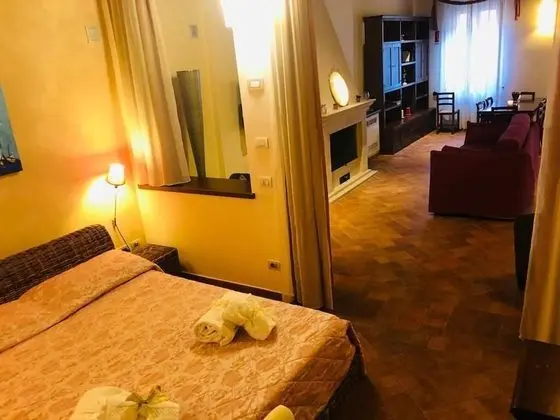 Classic Tek Büyük Yataklı Oda