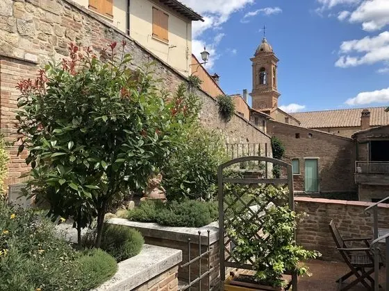 Classic Tek Büyük Yataklı Oda