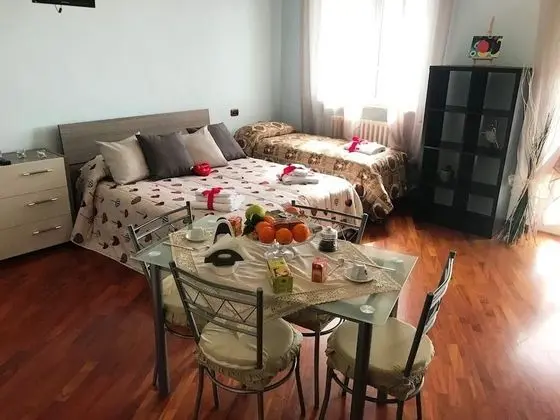 Comfort Stüdyo, Ek Bina (Via Lame 4)