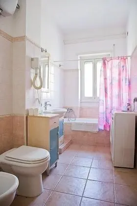 Dört Kişilik Oda, Özel Banyo (External)
