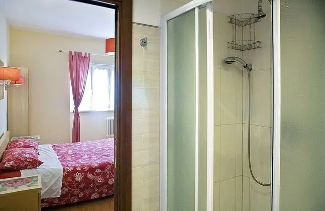 Tek Büyük veya İki Ayrı Yataklı Oda, Özel Banyo