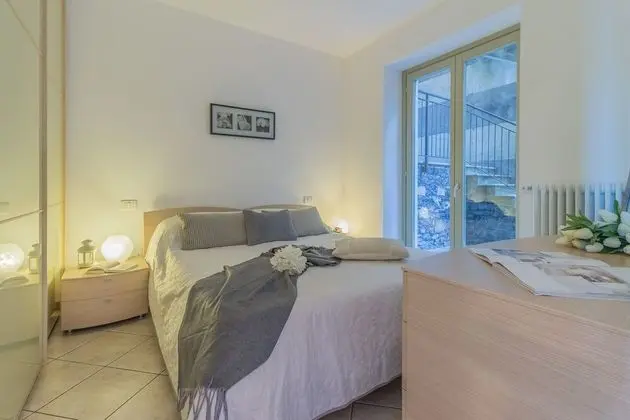 Panoramic Apart Daire, Göl Manzaralı