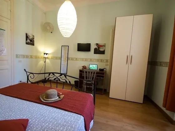 Tek Büyük Yataklı Oda, Ortak Banyo