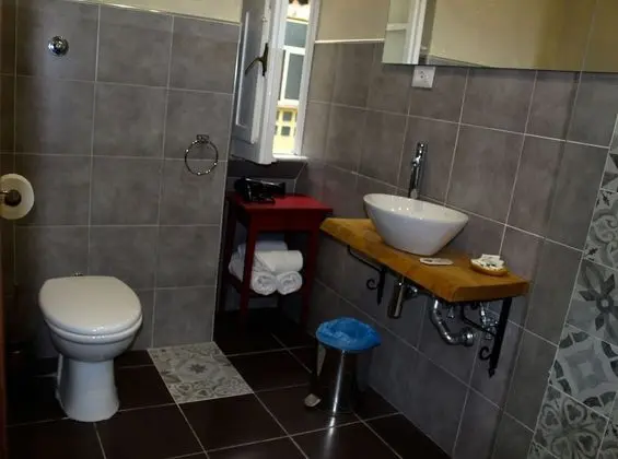 Basic Tek Büyük Yataklı Oda