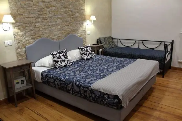 Standard Tek Büyük Yataklı Oda