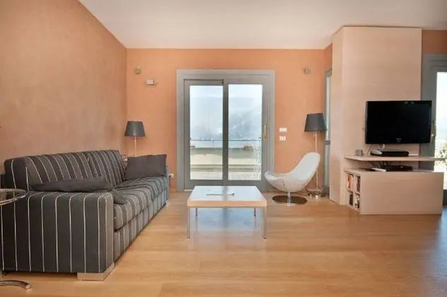 Family Apart Daire, 2 Çift Kişilik Yatak, Buzdolabı ve Mikrodalga (La Dolce Vita)