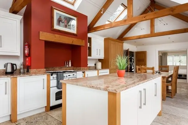 Ev (6 Bedrooms)