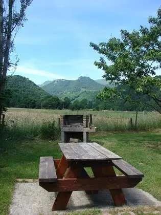 Kır Evi, Banyolu/Duşlu, Dağ Manzaralı