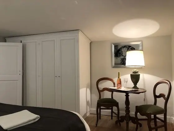 Tek Büyük Yataklı Oda (Chambre des Artistes)