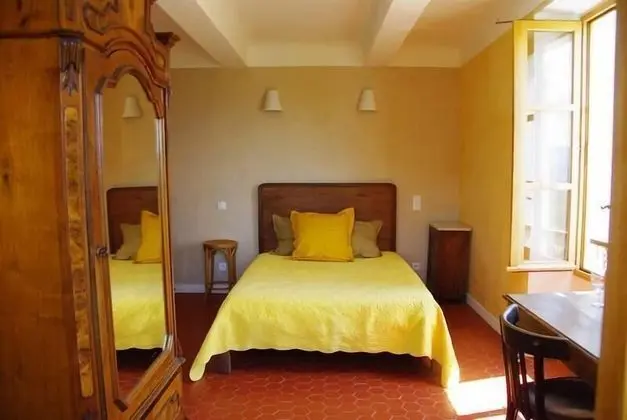 Tek Büyük Yataklı Oda (Arpille)