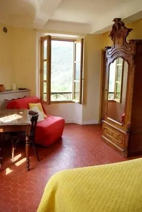 Tek Büyük Yataklı Oda (Arpille)