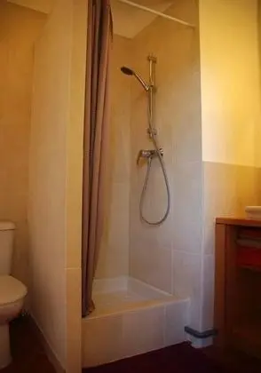 Tek Büyük Yataklı Oda (Arpille)