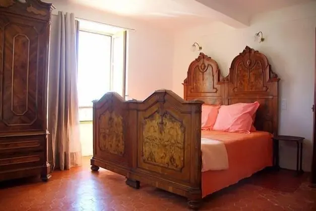 Üç Kişilik Oda (Sarde)