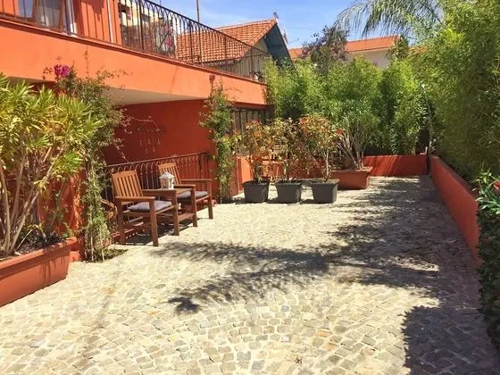 Apart Daire, Banyolu/Duşlu, Bahçe Manzaralı (La Garoupe)