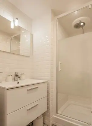 Apart Daire, Banyolu/Duşlu, Bahçe Manzaralı (La Garoupe)