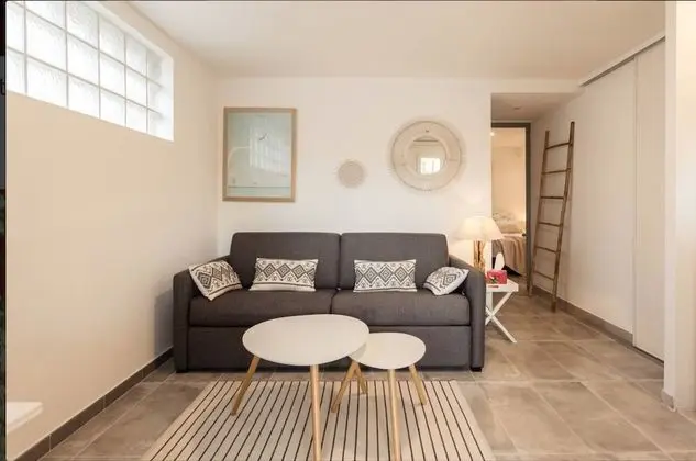 Apart Daire, Banyolu/Duşlu, Bahçe Manzaralı (La Garoupe)