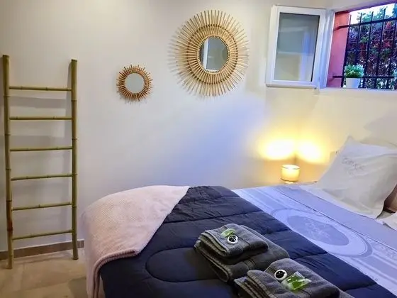 Apart Daire, Banyolu/Duşlu, Bahçe Manzaralı (La Salis)