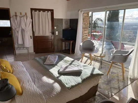 Tek Büyük Yataklı Oda, Teras (Cedres)