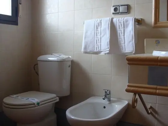 Tek Büyük Yataklı Oda, 1 Çift Kişilik Yatak