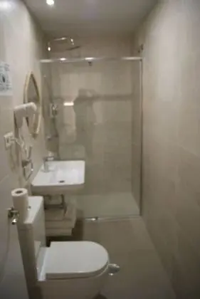 Standard Tek Büyük veya İki Ayrı Yataklı Oda