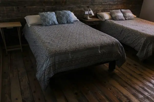 Design Tek Büyük Yataklı Oda, 2 Çift Kişilik Yatak