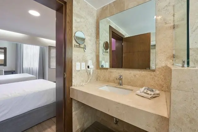 Deluxe Tek Büyük Yataklı Oda, 2 Çift Kişilik Yatak