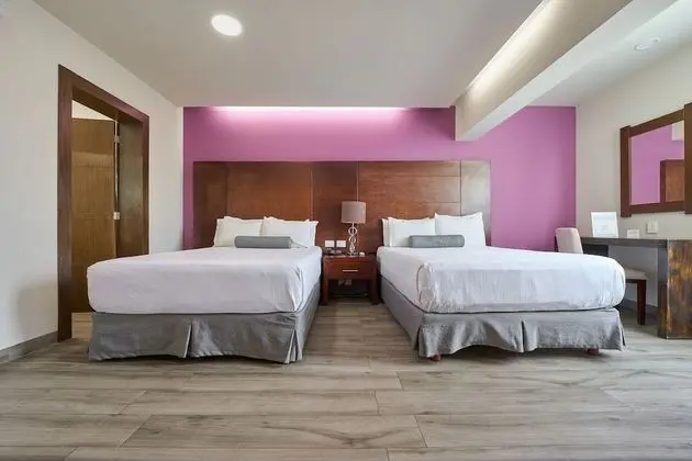 Deluxe Tek Büyük Yataklı Oda, 2 Çift Kişilik Yatak