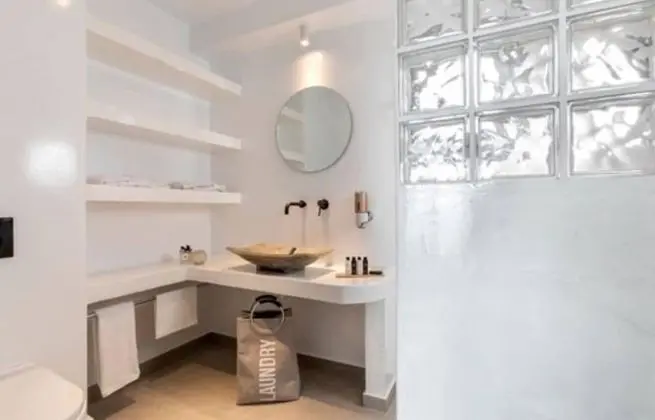 Poseidonas Suite