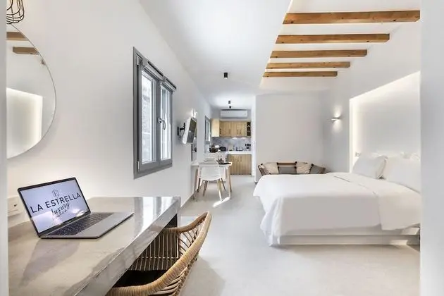 Sirokos Suite