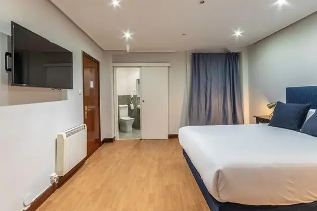 Standard Üç Kişilik Oda, Birden Çok Yatak