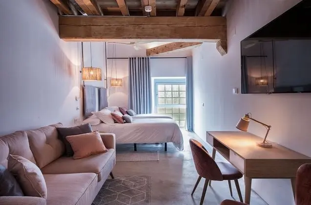 Deluxe Tek Büyük Yataklı Oda