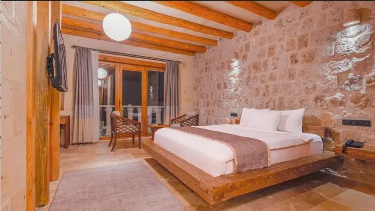 King Suite, Vadi Manzaralı, Şömineli ve Jakuzili