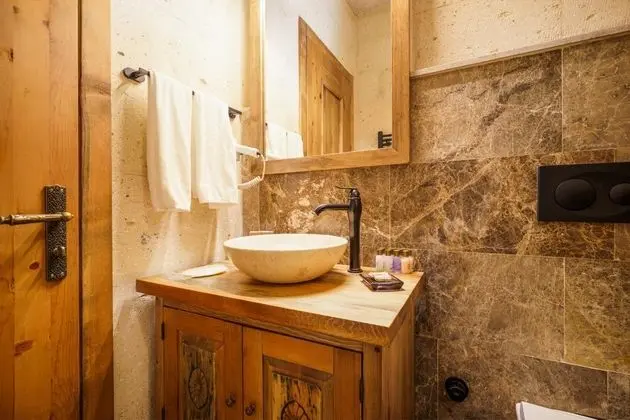 Stone Deluxe Room, Vadi Manzaralı, Balkonlu veya Fransız Balkonlu