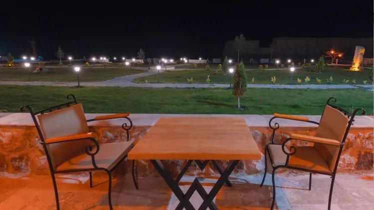 Stone Deluxe Room, Vadi Manzaralı, Balkonlu veya Fransız Balkonlu