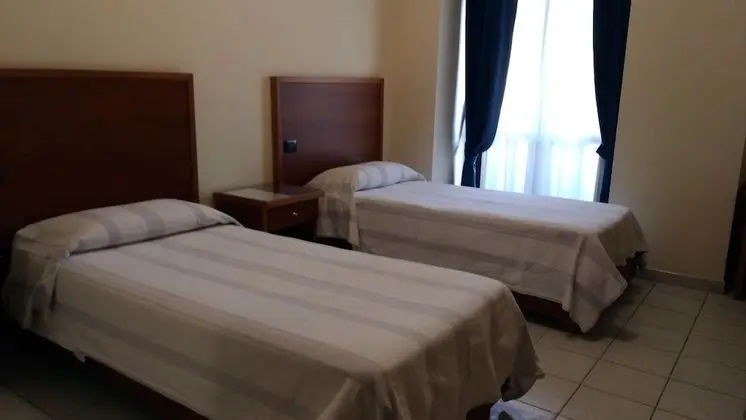 Basic İki Ayrı Yataklı Oda