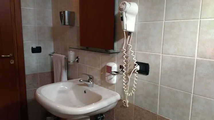 Basic İki Ayrı Yataklı Oda