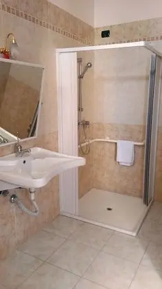 Basic İki Ayrı Yataklı Oda