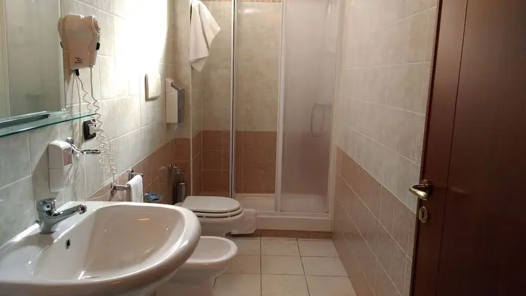 Basic İki Ayrı Yataklı Oda