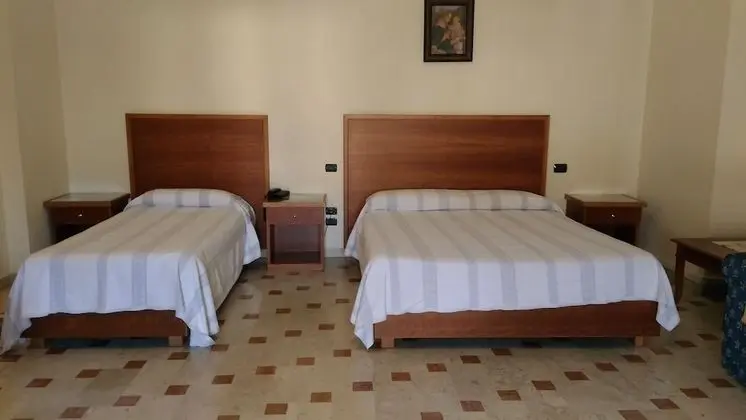 Junior Süit, Balkon